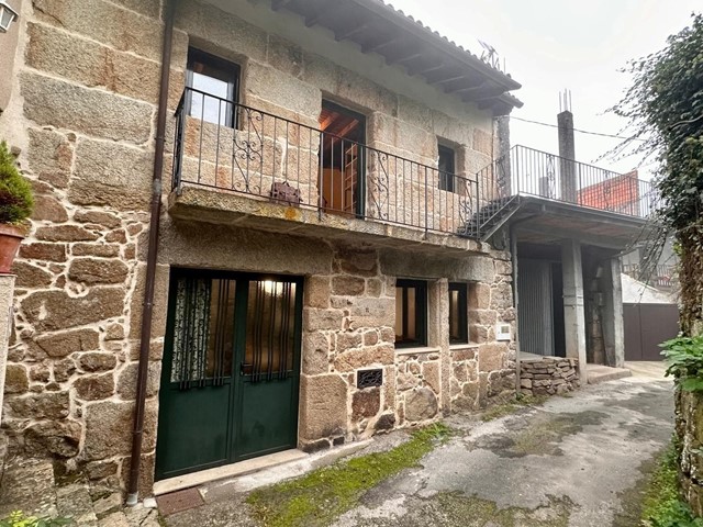 Brentraces (a 6km Ourense), casa de 2 plantas + estructura - Barbadás