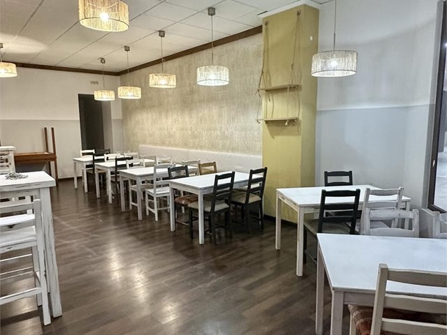 Cafetería en Principe - Galerías. 125m2, acondicionada - Vigo