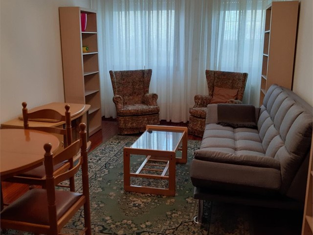 Pi y Margall, amueblado, 1 dormitorio, calefacción, garaje - Vigo